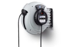 Kaablitrummel automaatne 230V, 3x2,5mm², 15m, hall, pistiku-pesaga, IP24