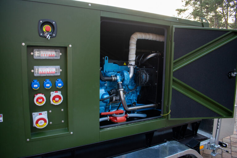 Diiselgeneraator haagisel ESE55TBI + GP250-DRB | Aircom