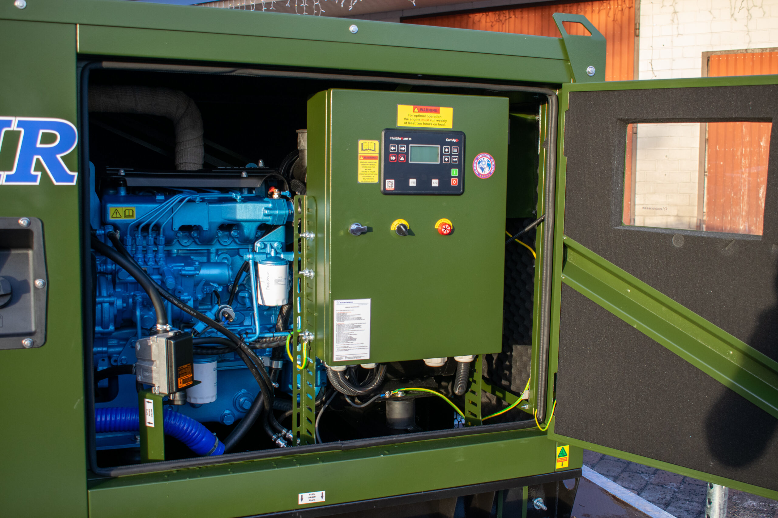 Diiselgeneraator haagisel ESE25TBI + GP250-DRB | Aircom